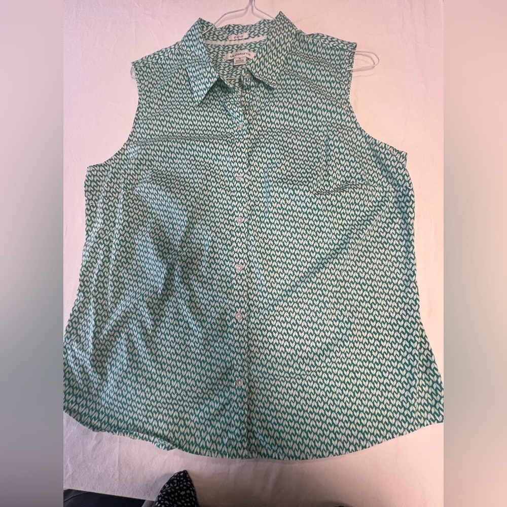 LIZ CLAIBORNE STRETCH, SLEEVELESS, 
COLLARED BLOUSE TURQUOISE GREEN/WHITE
XL